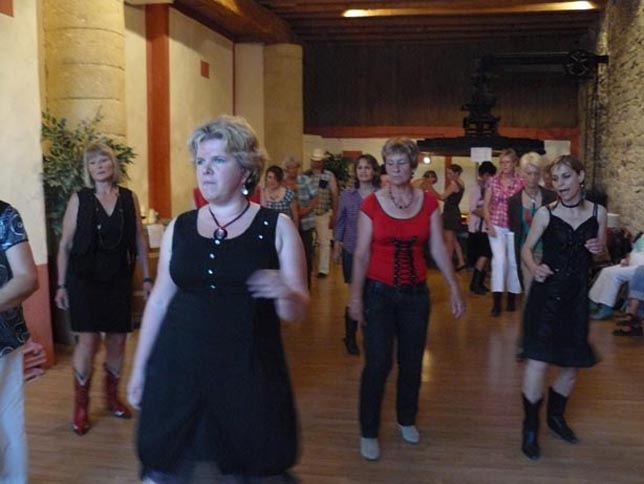 Dance country Gard